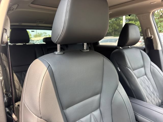 Used 2023 Nissan Rogue Platinum w/ Platinum Premium Package AWD/4WD image 26