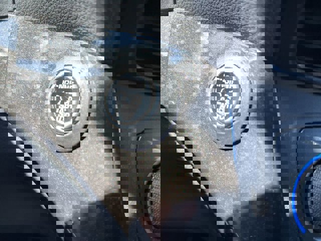 Used 2017 Ford Escape Titanium image 17