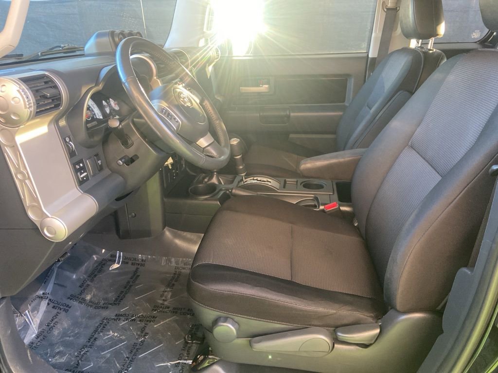 Used 2012 Toyota FJ Cruiser 4WD w/ Upgrade Pkg image 36