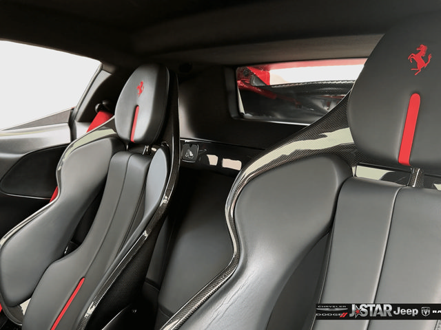 Used 2022 Ferrari SF90 Stradale AWD/4WD image 13