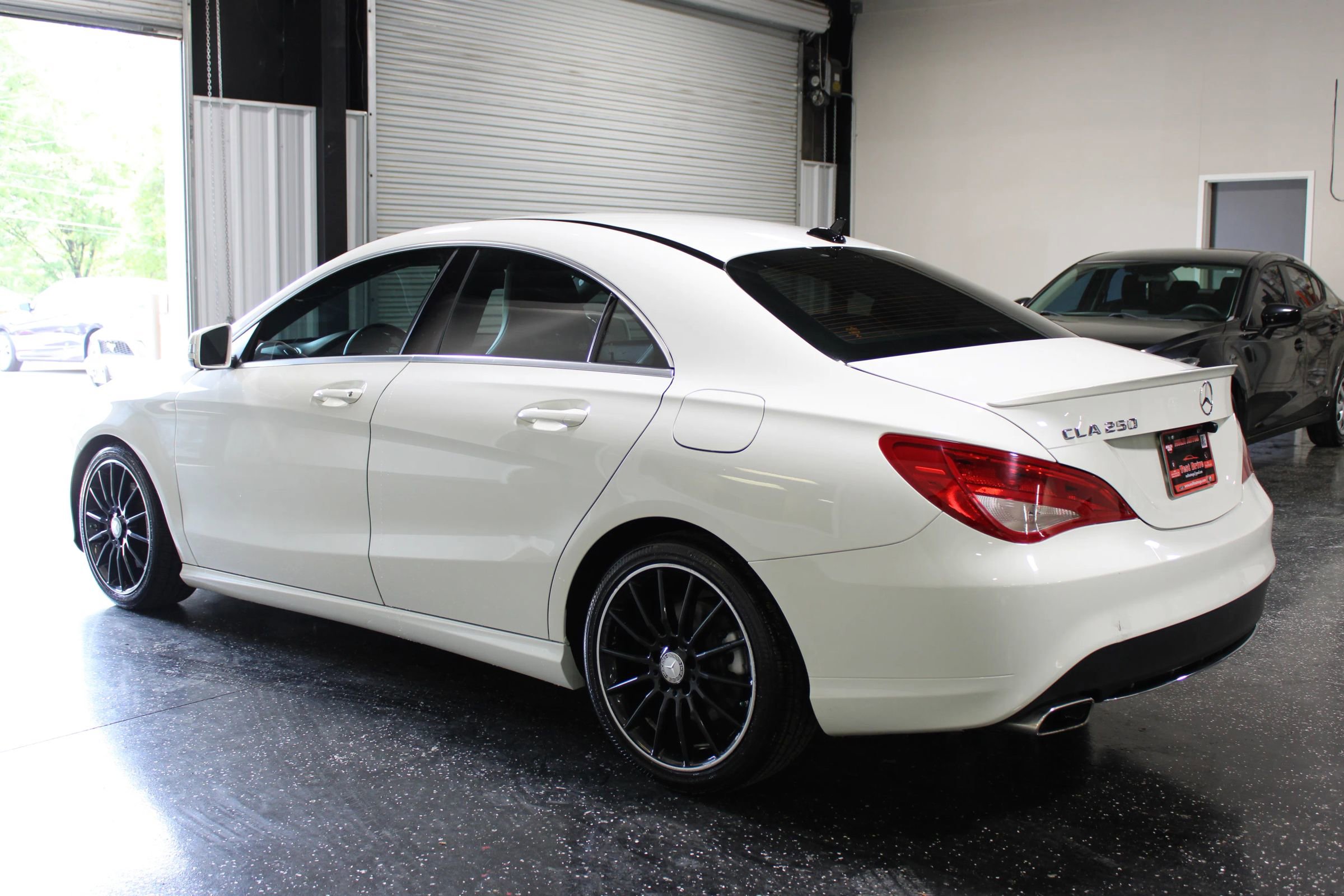 Used 2014 Mercedes-Benz CLA 250 image 5