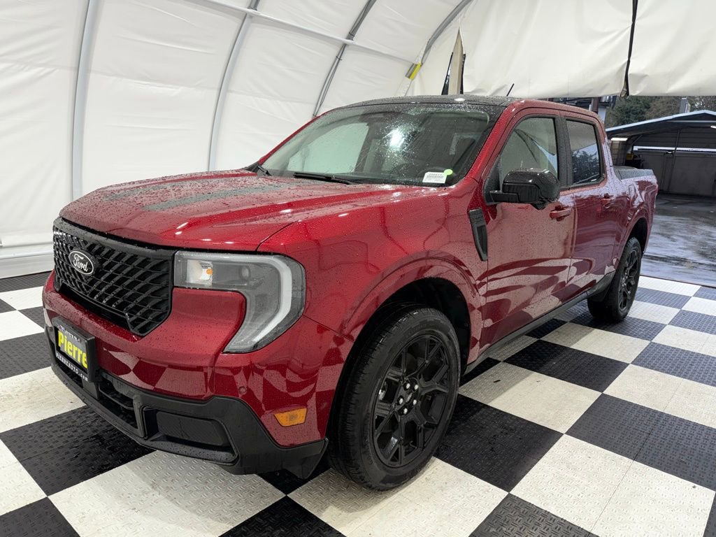 New 2025 Ford Maverick Lariat w/ Black Appearance Package