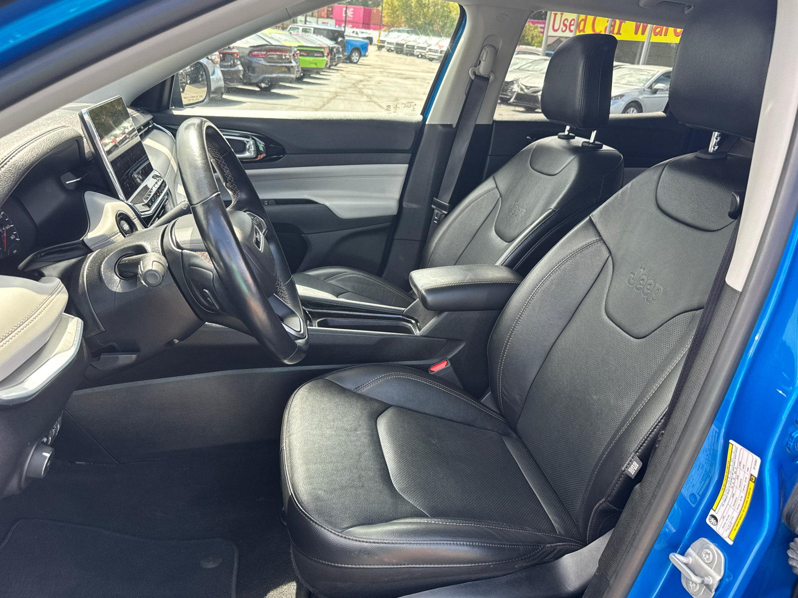 Used 2022 Jeep Compass Limited AWD/4WD image 9