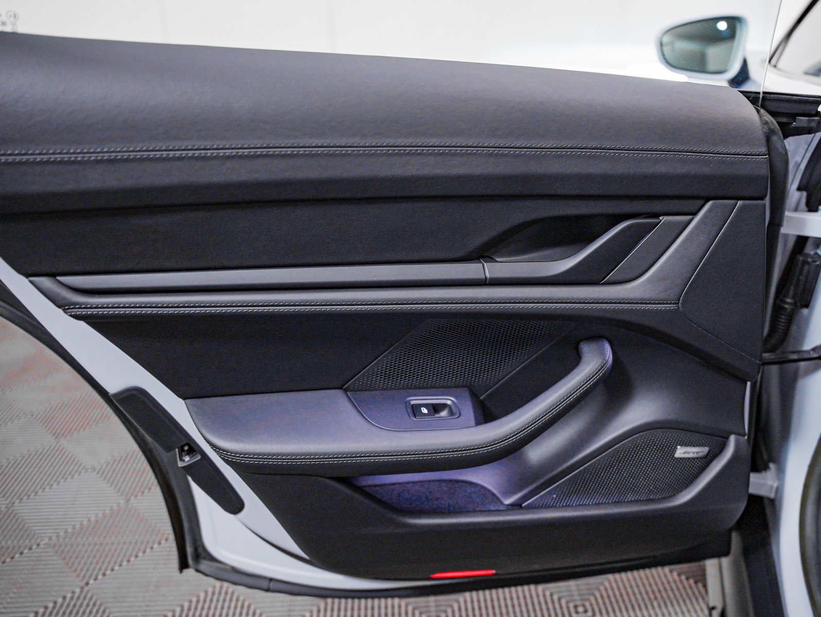 Certified 2023 Porsche Taycan 4S image 26