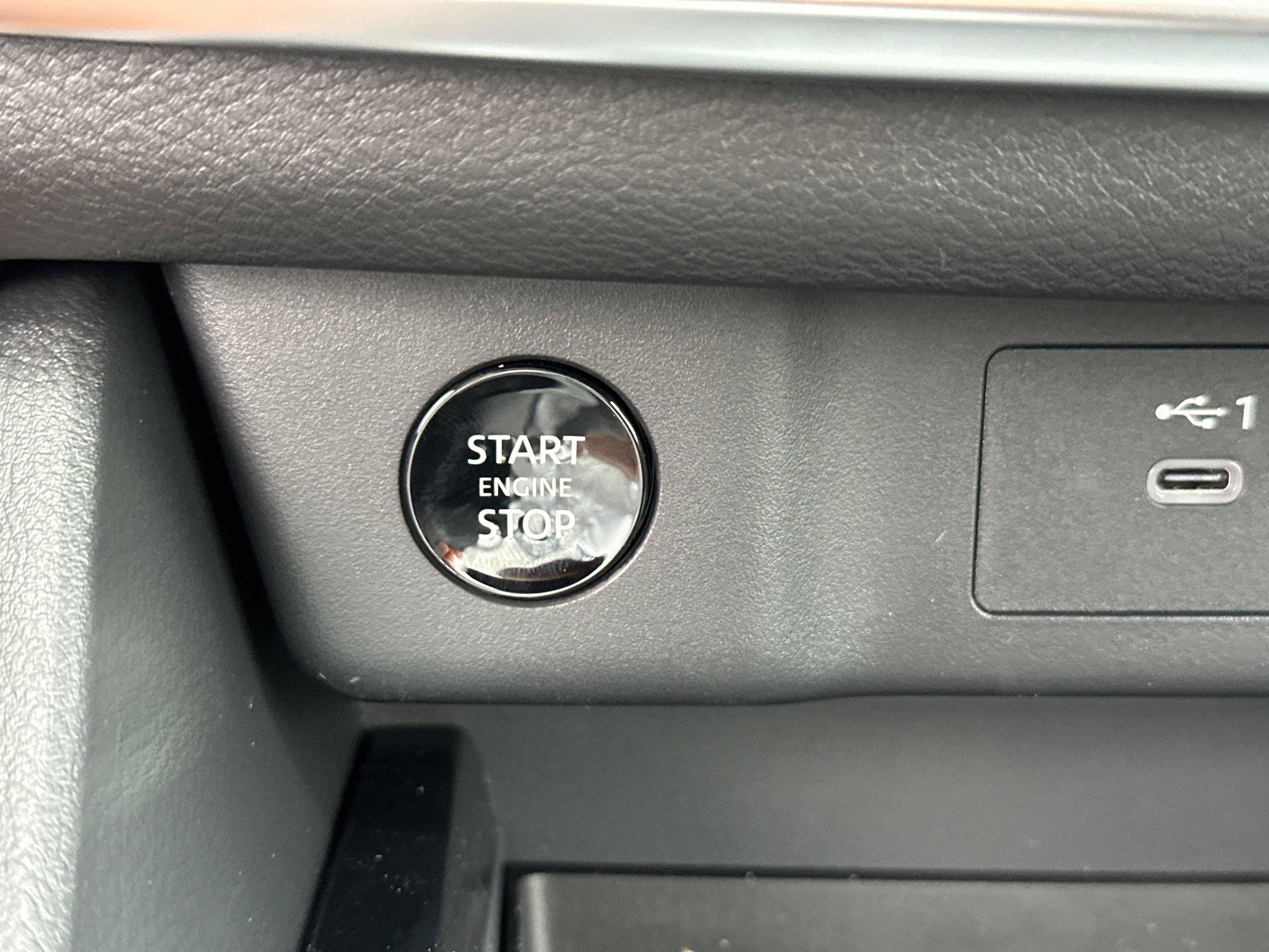New 2026 Nissan Rogue SV w/ Cold Weather Package AWD/4WD image 37