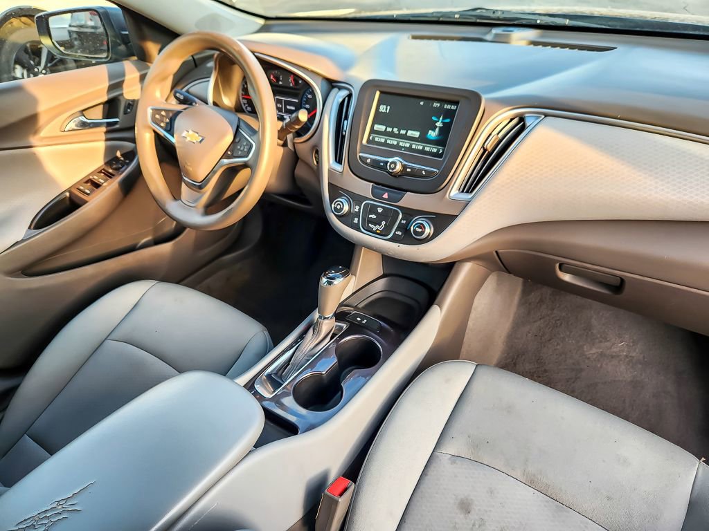 Certified 2017 Chevrolet Malibu LS w/ LPO, Convenience Package 1 FWD image 21