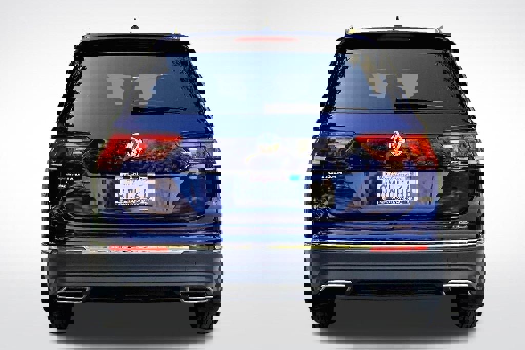 Certified 2021 Volkswagen Tiguan SE image 3