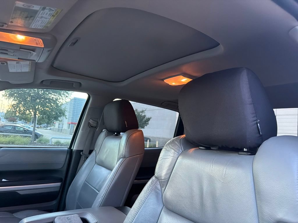 Used 2017 Toyota Tundra Limited w/ Limited Premium Package RWD image 7