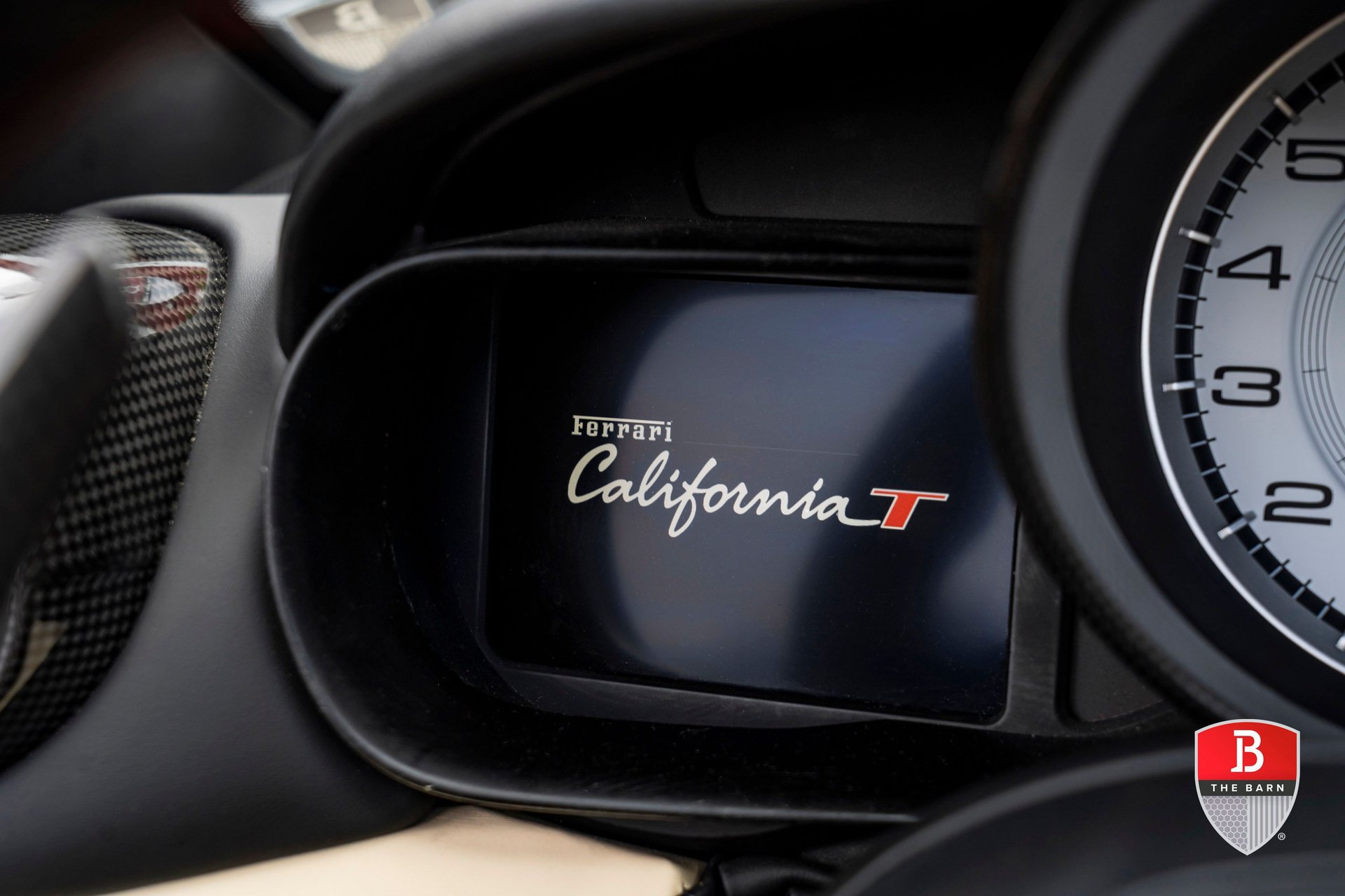 Used 2017 Ferrari California T RWD image 32