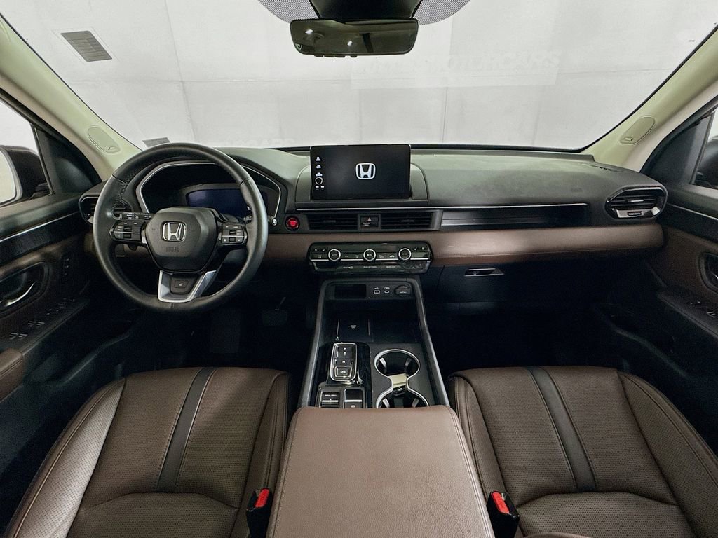 Used 2023 Honda Pilot Elite image 31