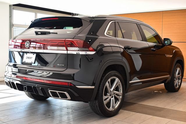 Used 2024 Volkswagen Atlas Cross Sport SEL R-Line AWD/4WD image 6