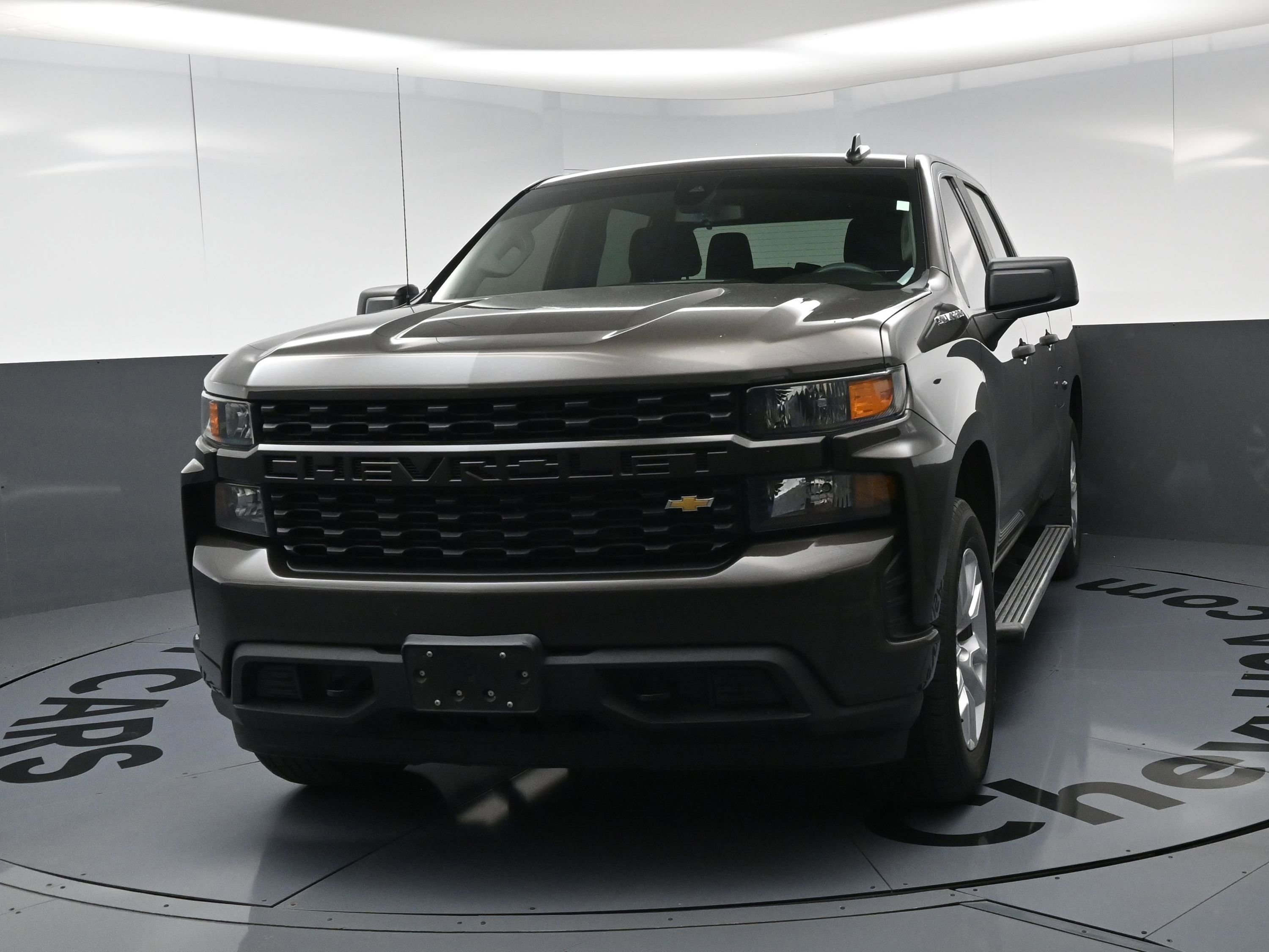 Used 2022 Chevrolet Silverado 1500 Custom w/ Safety Confidence Package AWD/4WD image 11