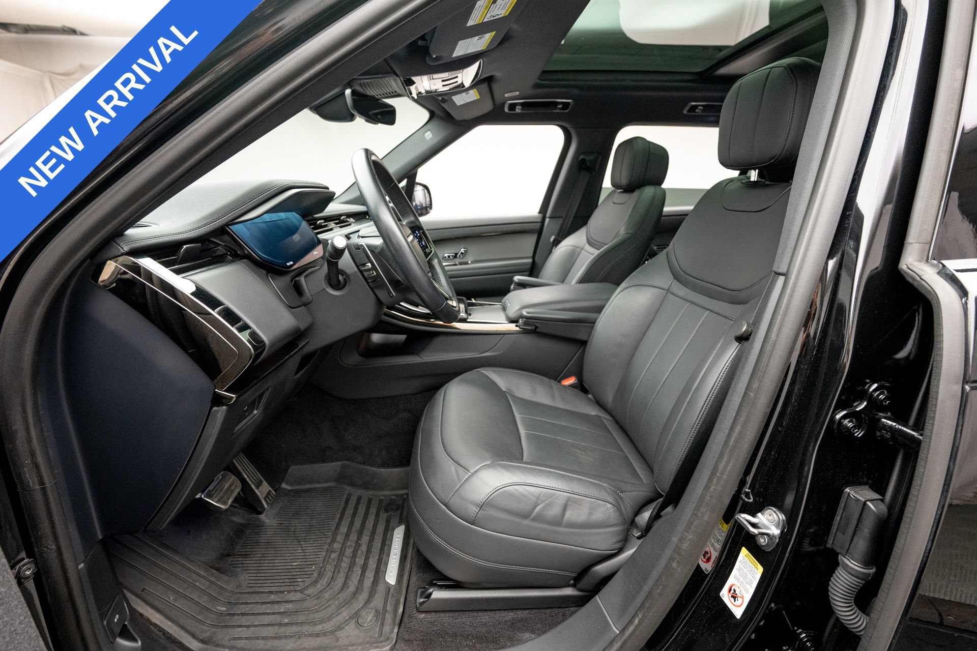 Used 2024 Land Rover Range Rover Sport Dynamic SE AWD/4WD image 12