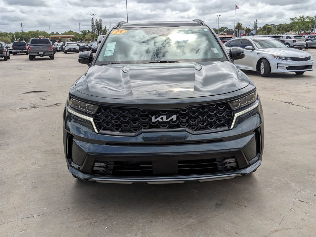 Certified 2023 Kia Sorento SX FWD image 3