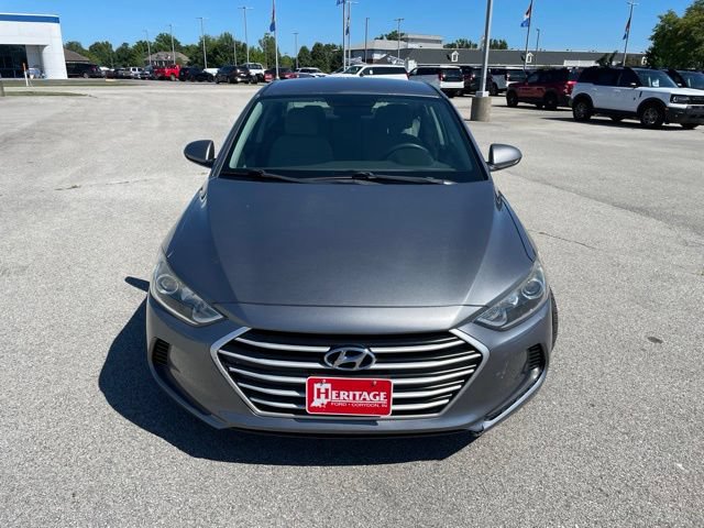 Used 2018 Hyundai Elantra SE w/ Cargo Package FWD image 3