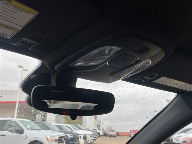 Used 2024 Jeep Compass Latitude image 30