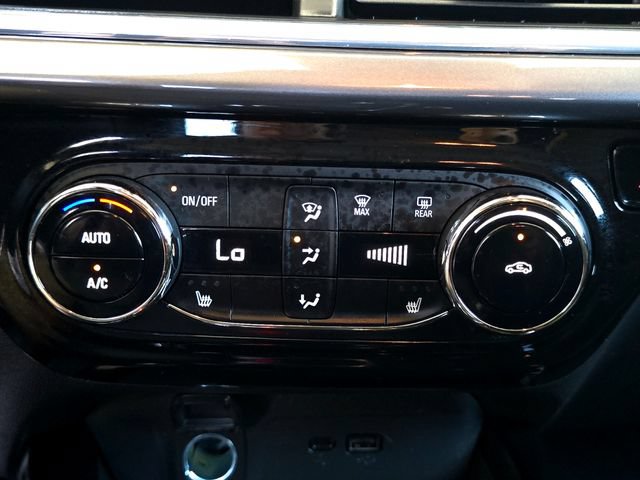 Used 2025 Chevrolet Trax ACTIV w/ Driver Confidence Package FWD image 13