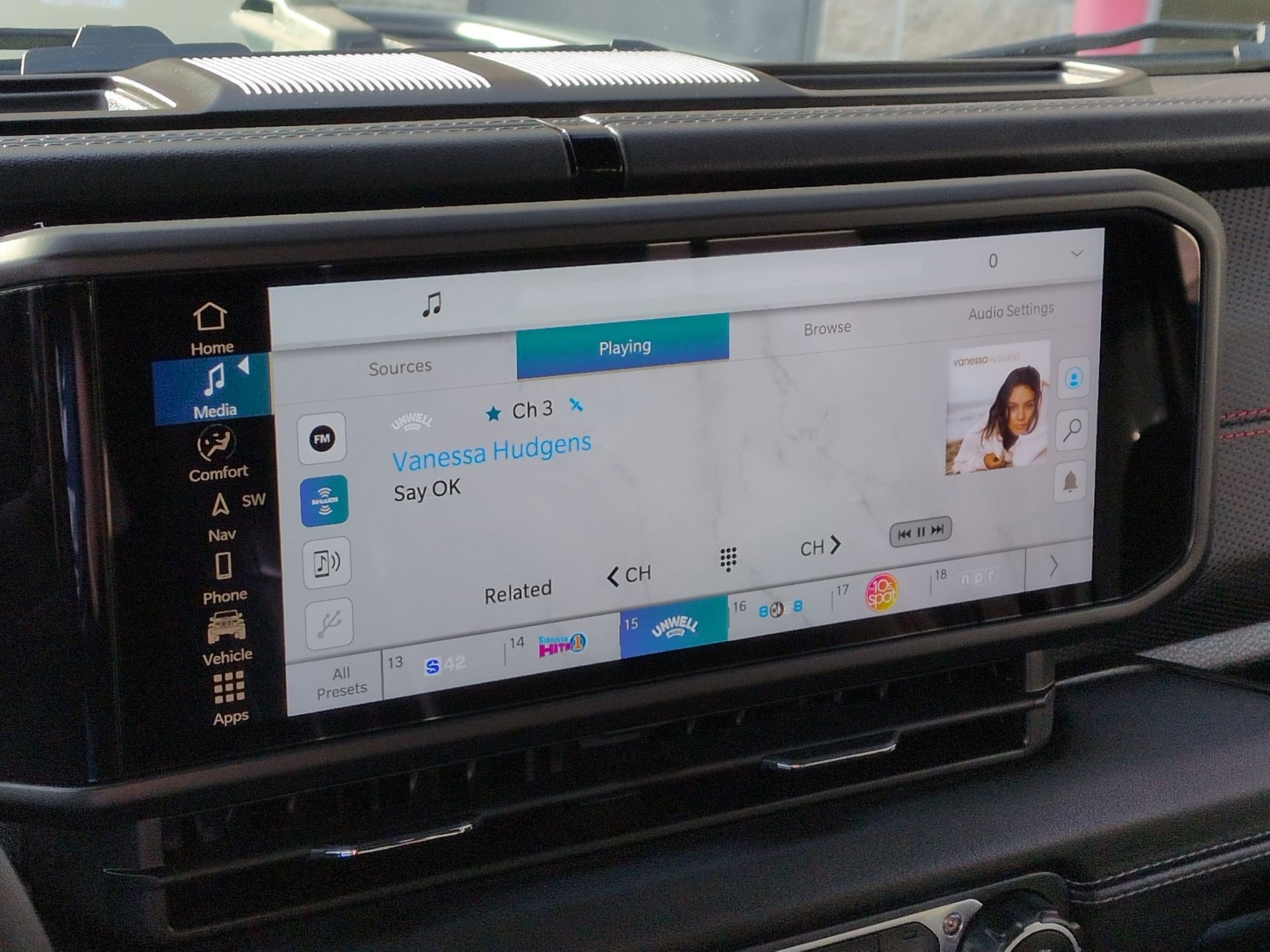 Certified 2025 Jeep Wrangler Unlimited Rubicon image 13