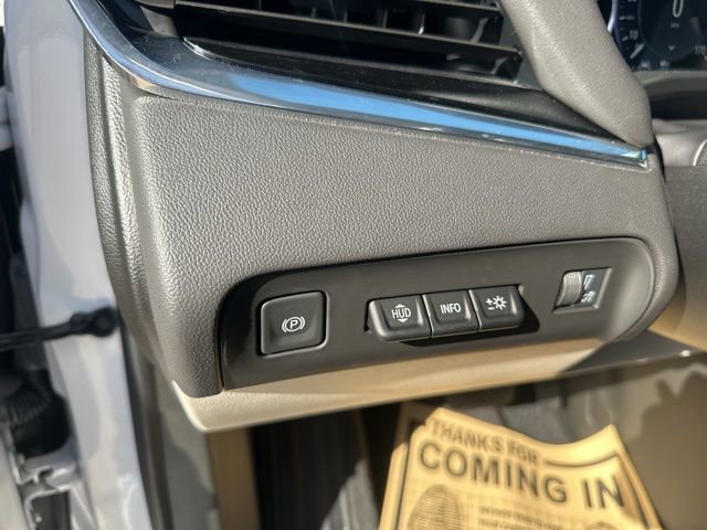 Used 2024 Buick Enclave Avenir w/ Avenir Technology Package image 16