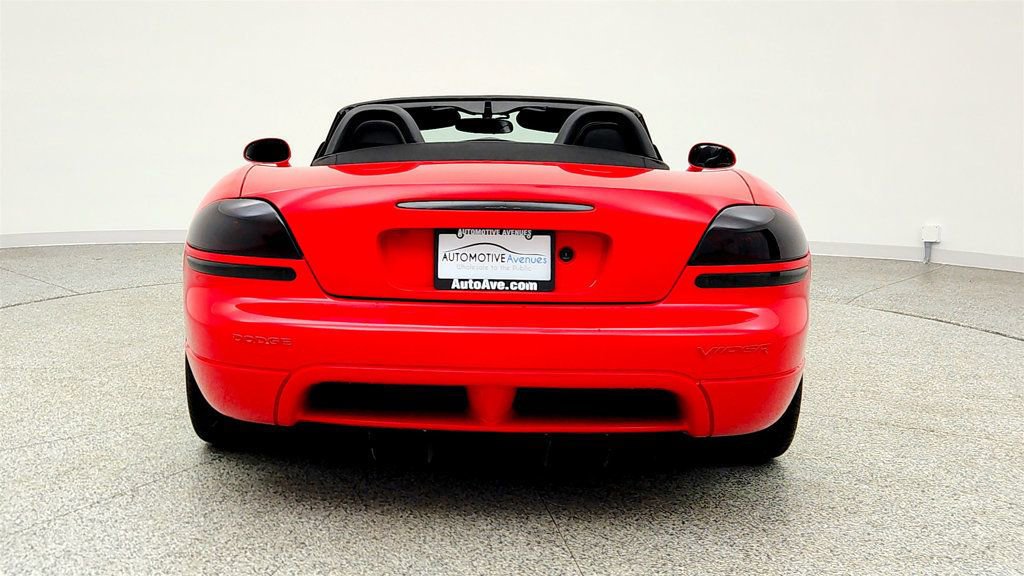 Used 2004 Dodge Viper SRT-10 RWD image 6