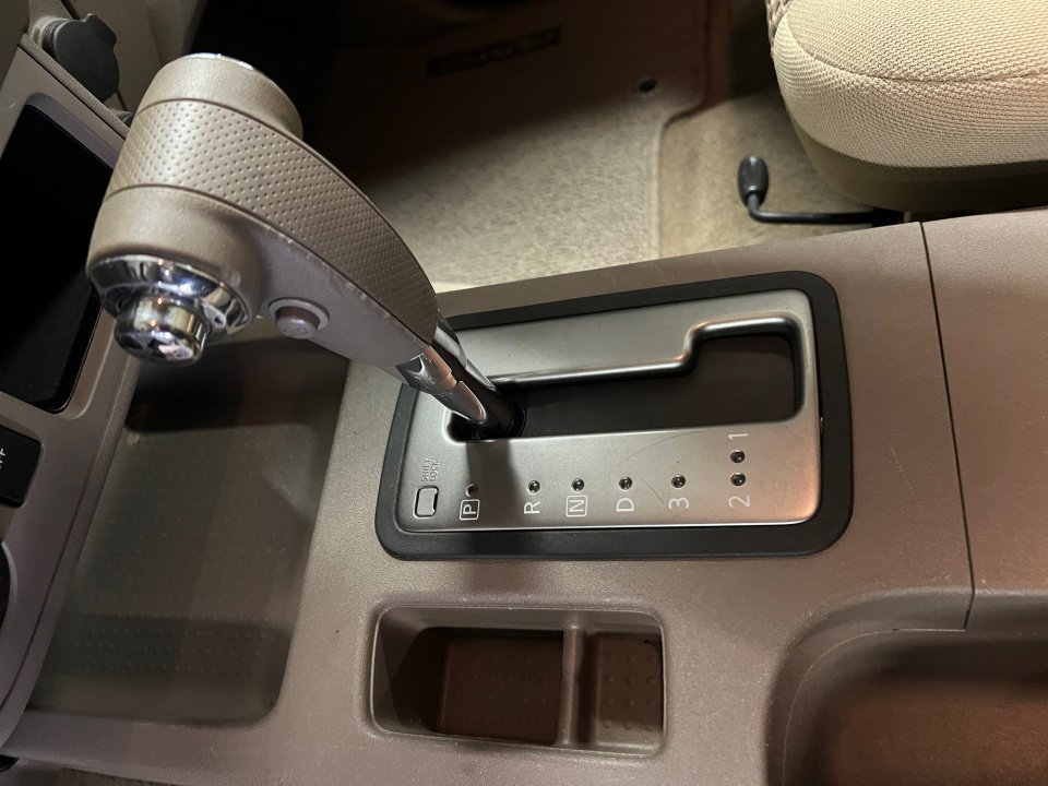 Used 2016 Nissan Frontier SV image 23