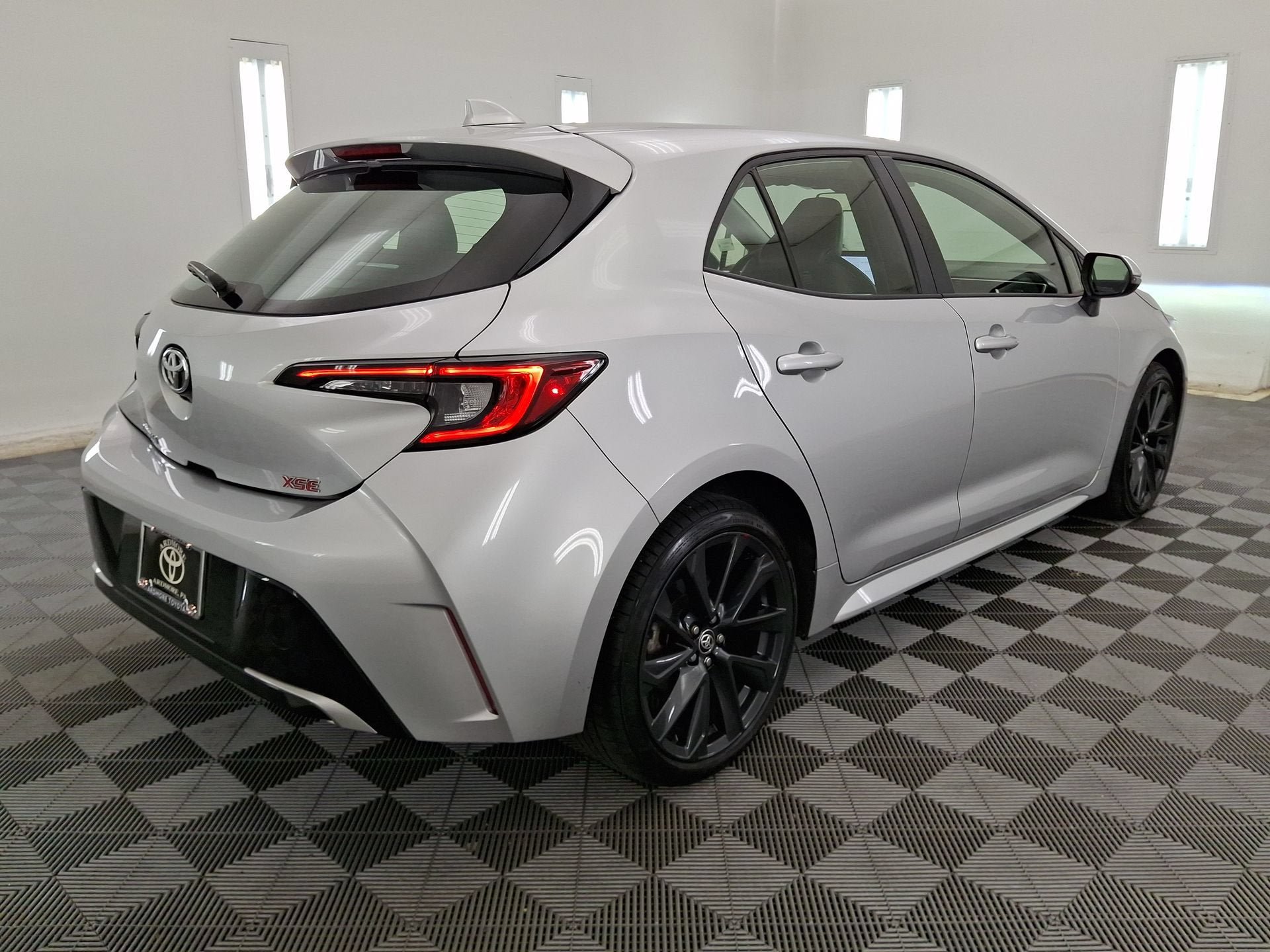 Used 2023 Toyota Corolla XSE FWD image 25