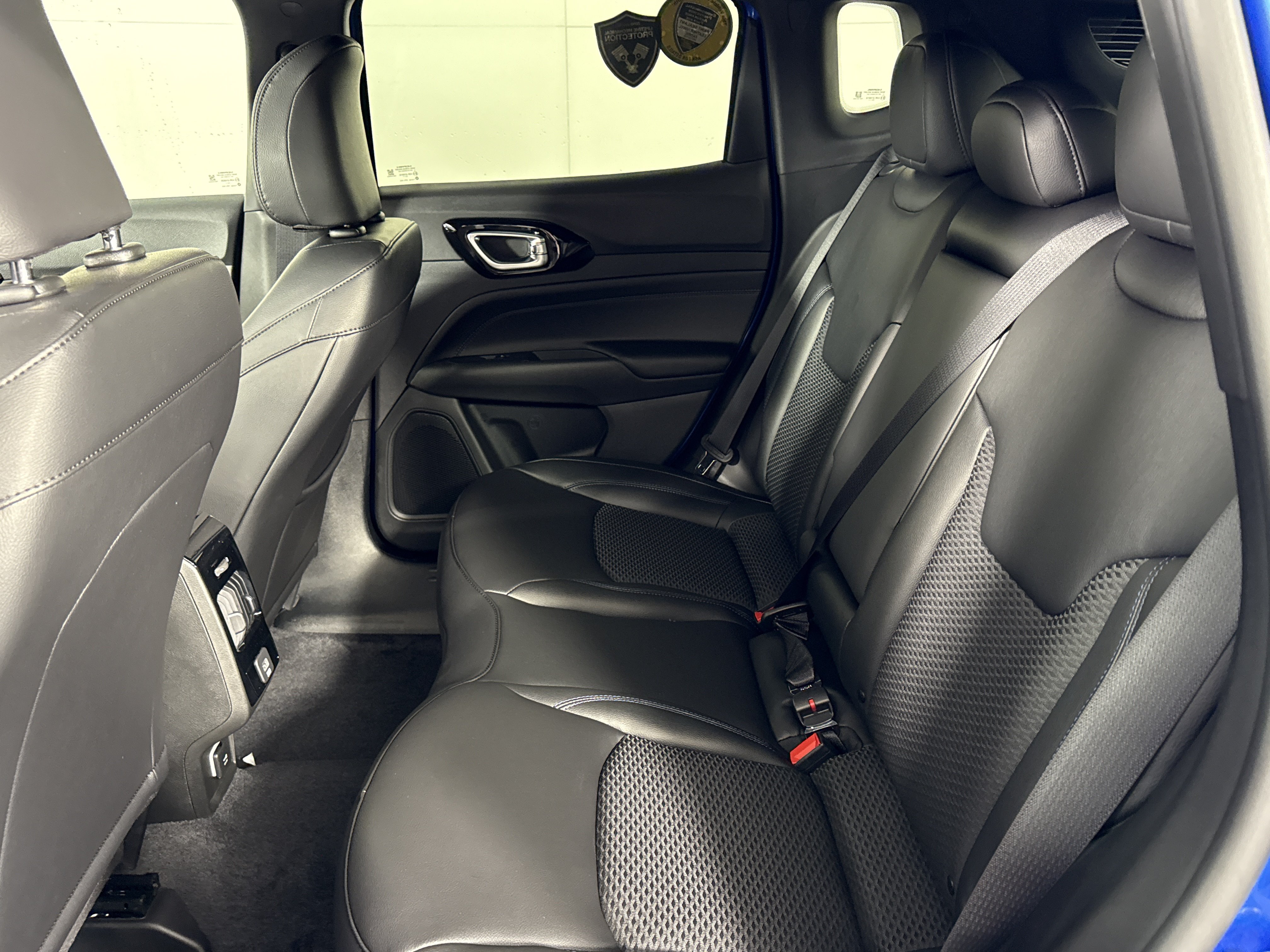 New 2026 Jeep Compass Latitude AWD/4WD image 14