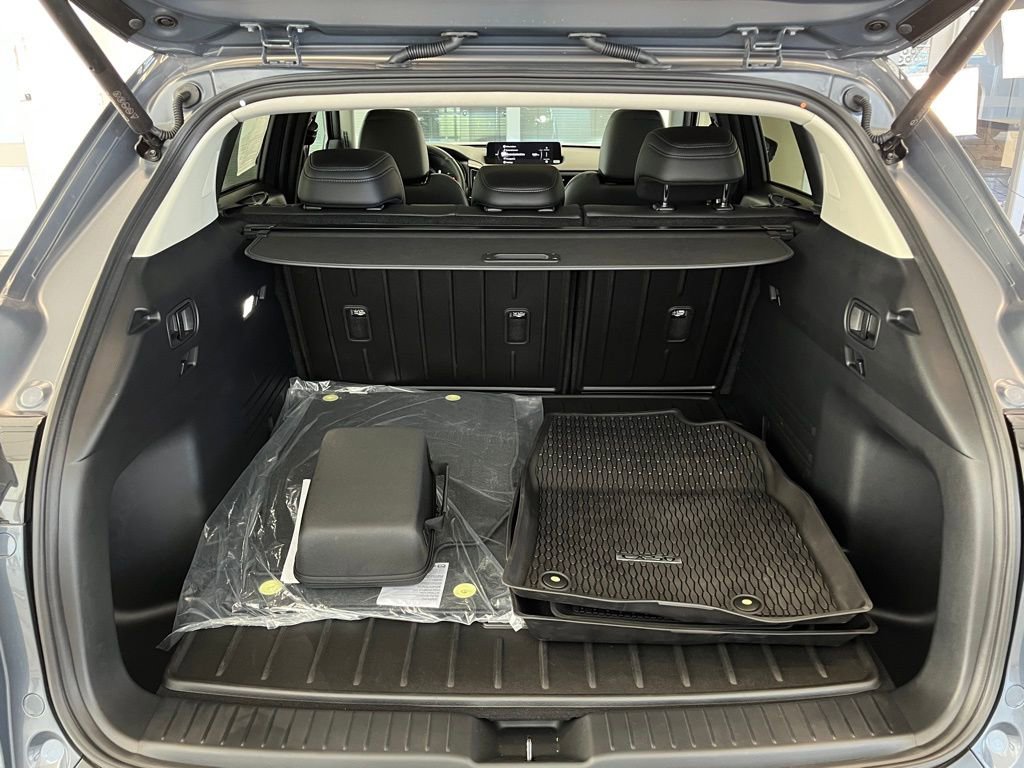 Certified 2025 MAZDA CX-50 AWD 2.5 S w/ Weather Package image 32