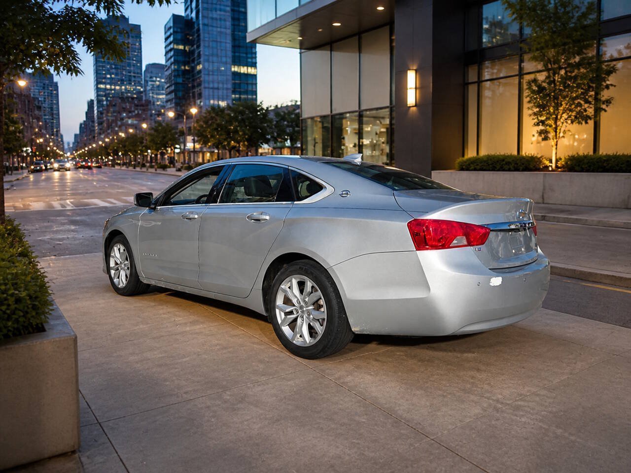 Used 2016 Chevrolet Impala LT w/ Convenience Package FWD image 4