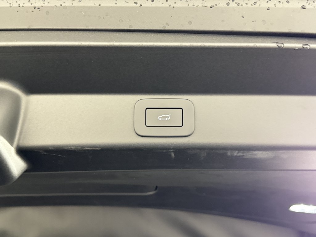 New 2027 Land Rover Range Rover Sport SE AWD/4WD image 32