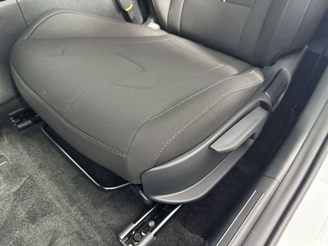Used 2025 Hyundai Elantra Hybrid FWD image 37