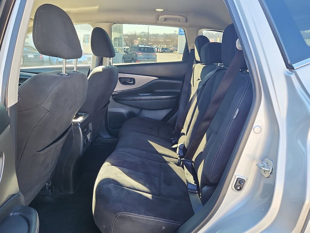 Used 2019 Nissan Murano SV w/ Cargo Package image 6