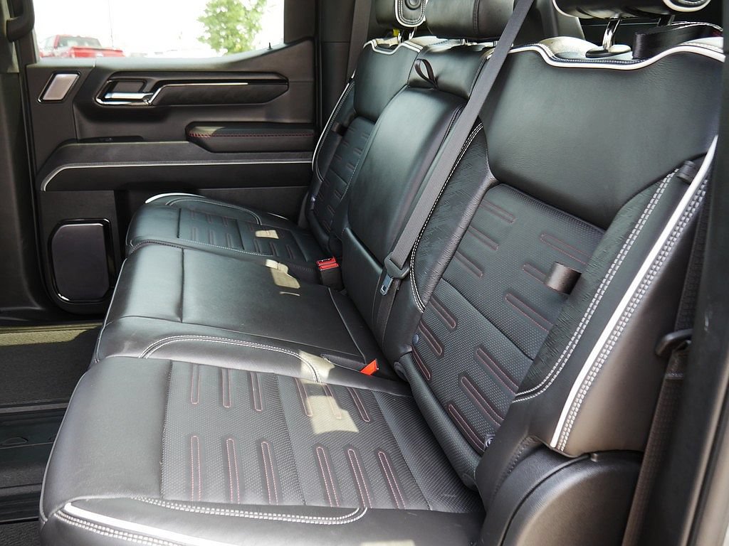 Used 2023 GMC Sierra 1500 AT4X AWD/4WD image 16