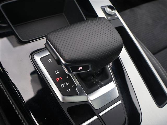 Used 2023 Audi Q5 e Prestige w/ Prestige Package image 16