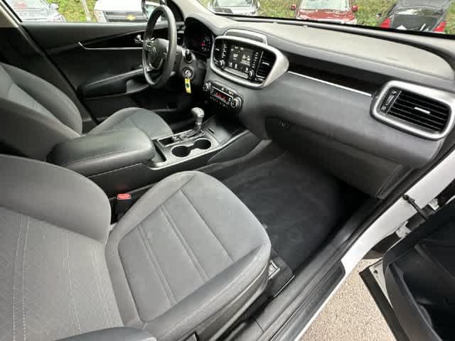 Used 2019 Kia Sorento AWD V6 image 20