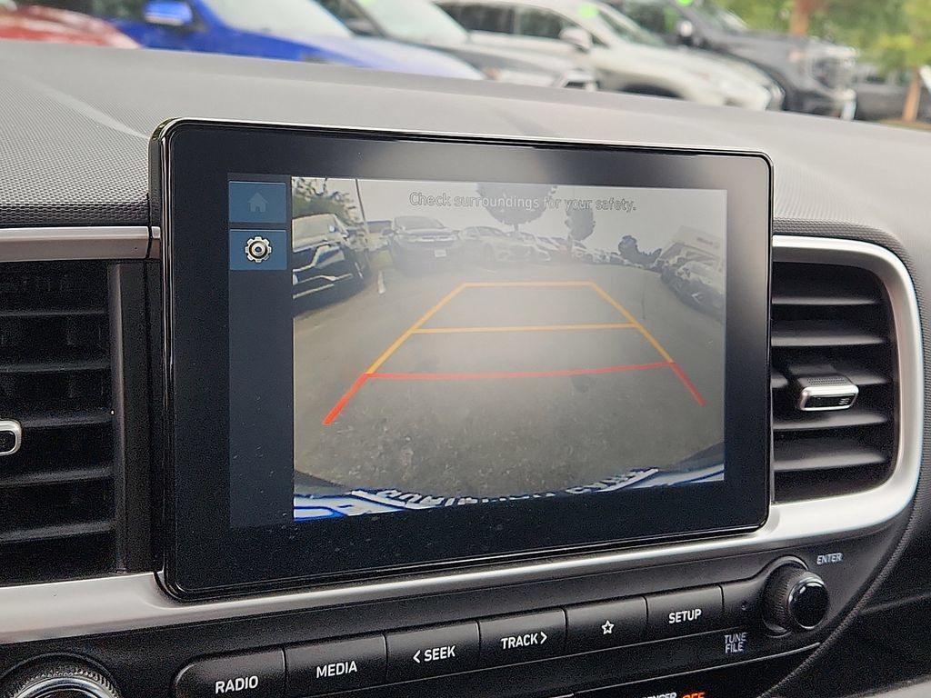 Used 2025 Hyundai Venue SEL FWD image 18
