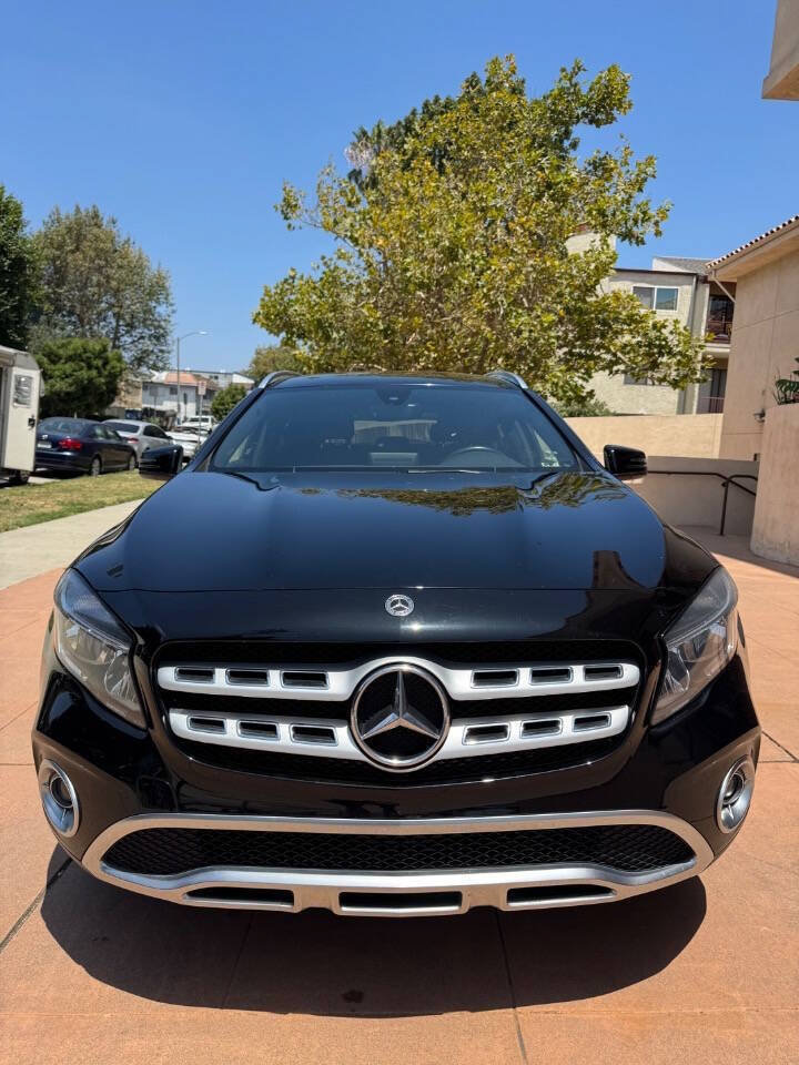 Used 2019 Mercedes-Benz GLA 250 4MATIC image 2