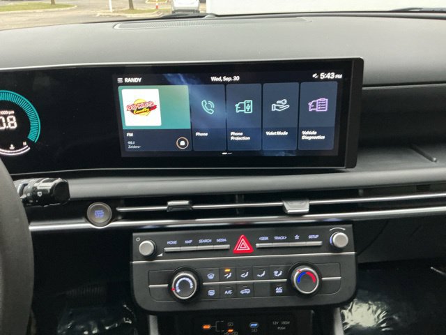 Used 2025 Hyundai Tucson SE FWD image 23