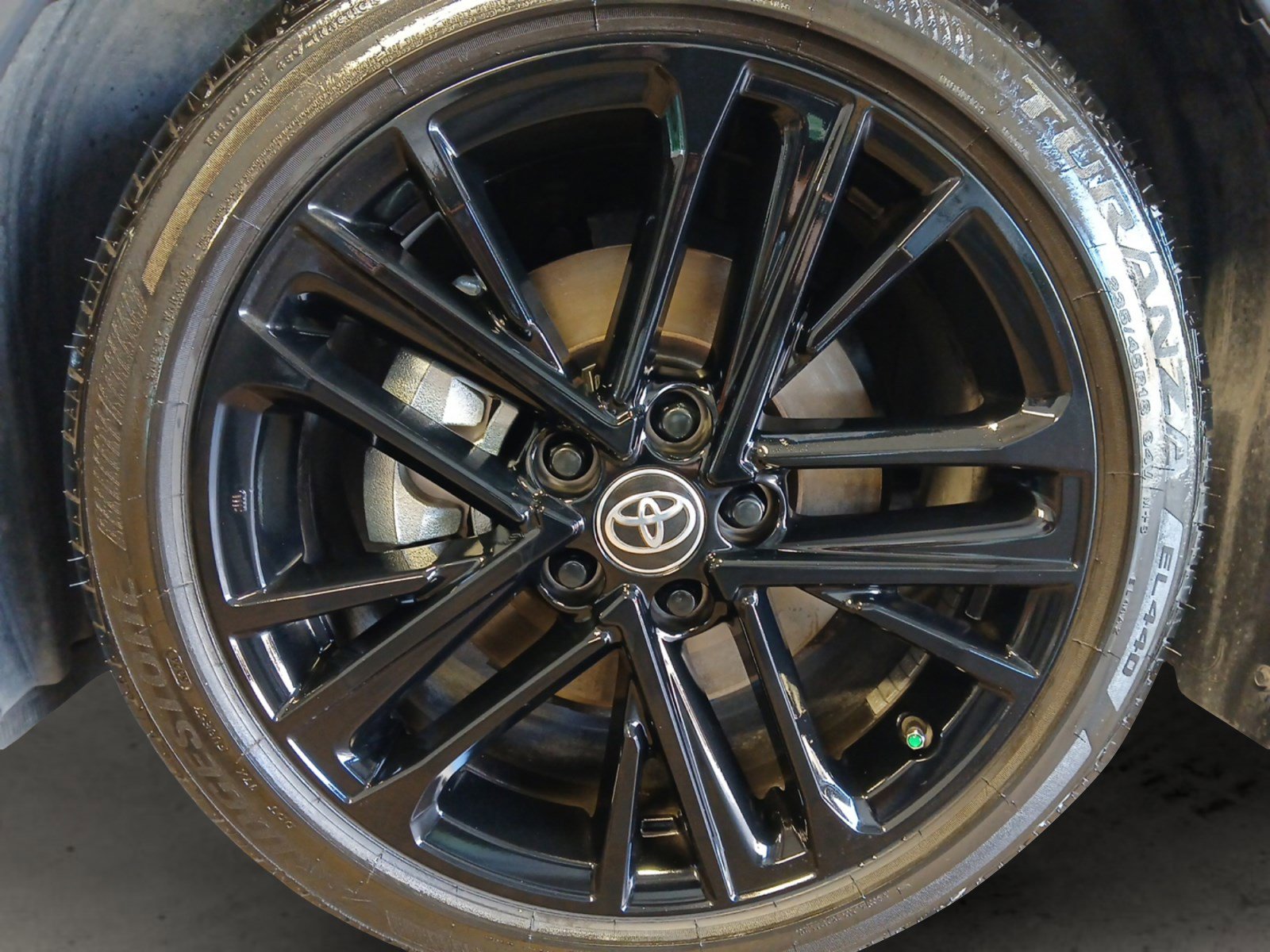 Used 2025 Toyota Camry SE image 14