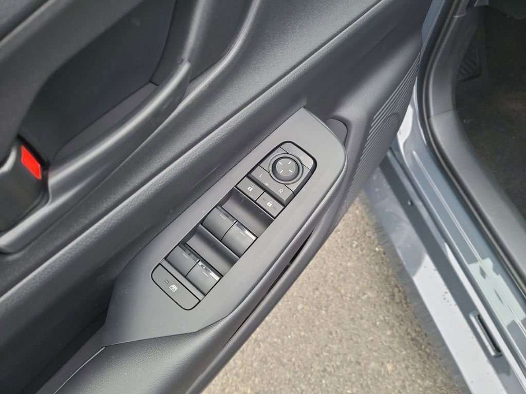 New 2026 Toyota Prius Plug-In Hybrid FWD image 12