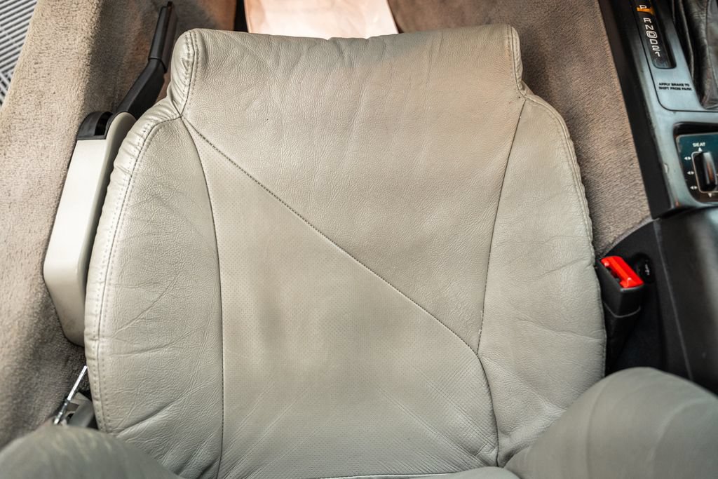 Used 1996 Chevrolet Corvette Coupe RWD image 30