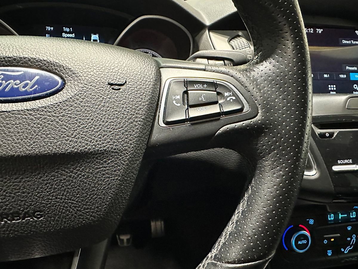 Used 2018 Ford Focus ST w/ Equipment Group 401A FWD image 31