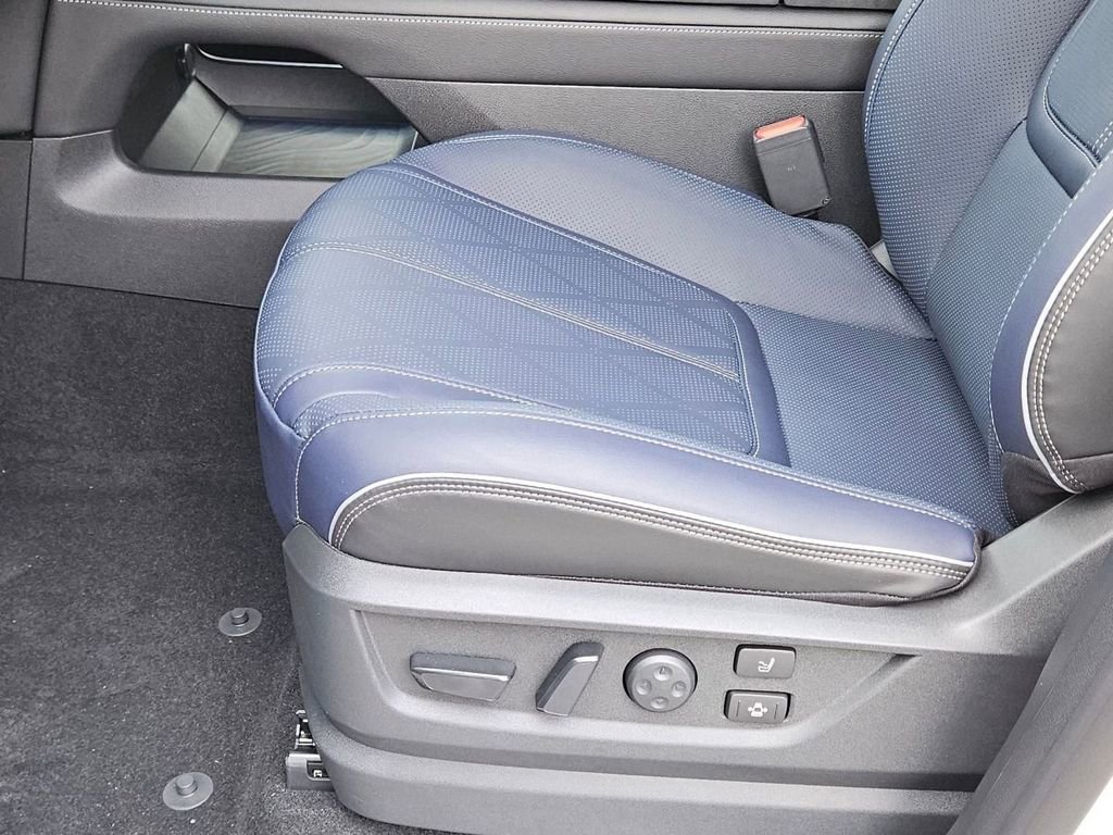 New 2026 INFINITI QX80 4WD w/ Sport Exterior Package image 14