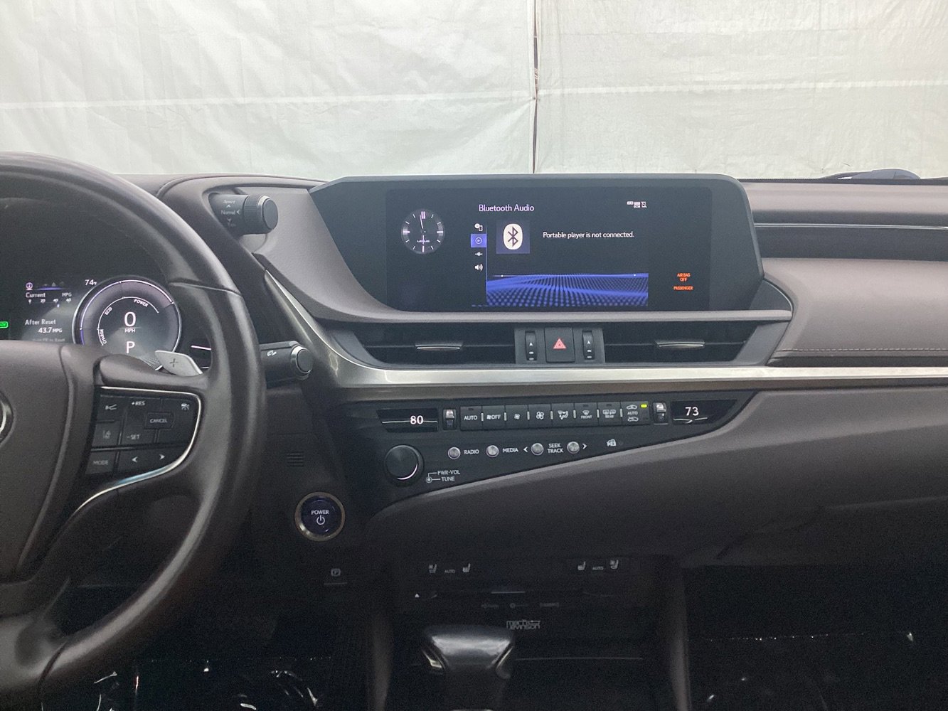 Used 2020 Lexus ES 300h w/ Premium Package image 28