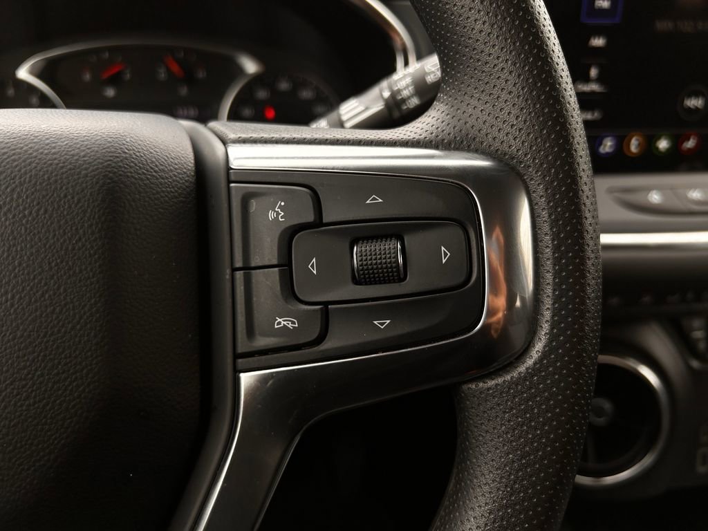 Used 2025 Chevrolet Blazer LT image 15