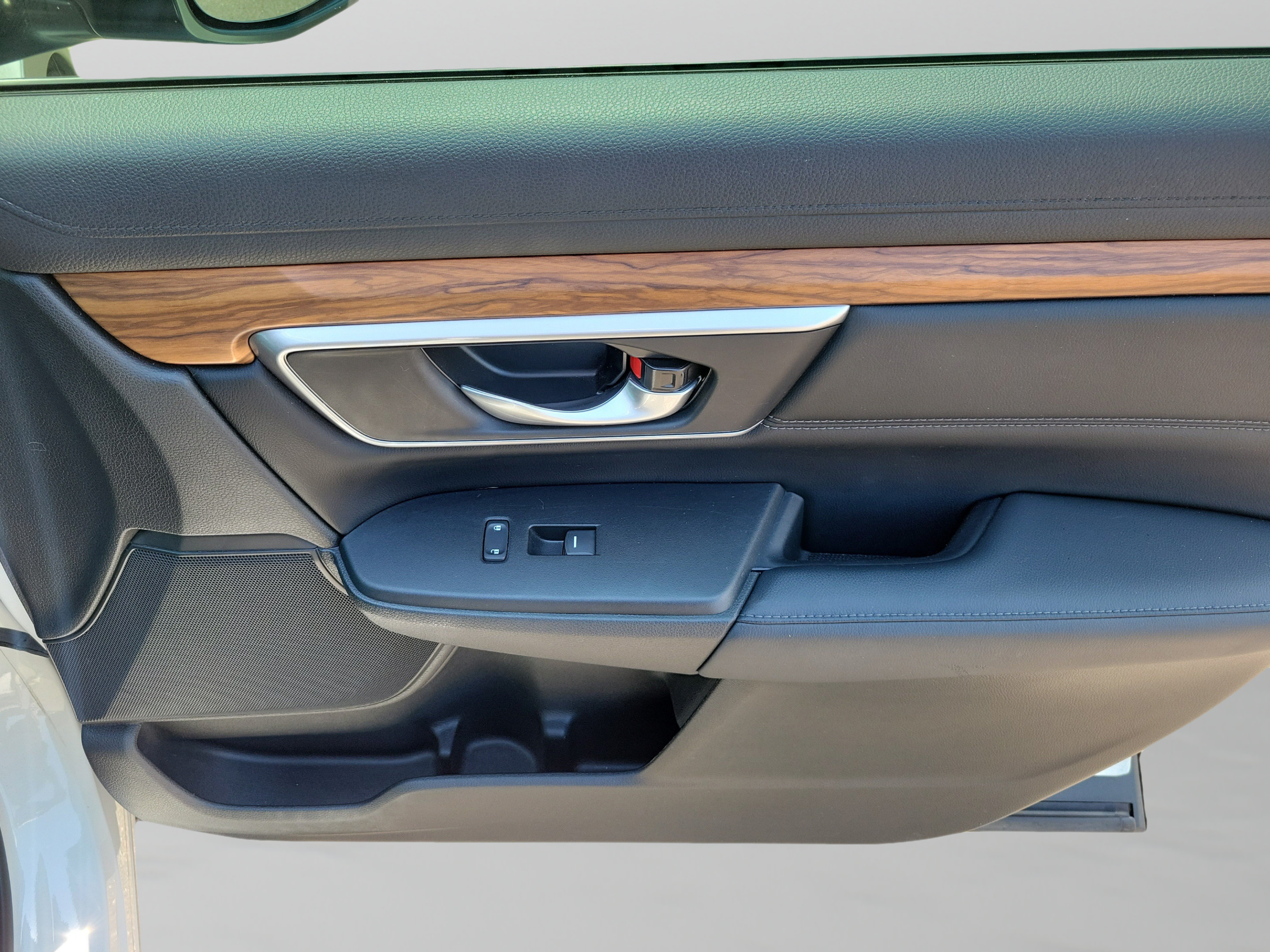 Used 2020 Honda CR-V Touring image 21
