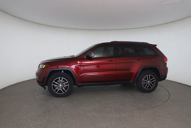 Used 2017 Jeep Grand Cherokee Trailhawk w/ Trailhawk Luxury Group AWD/4WD image 6