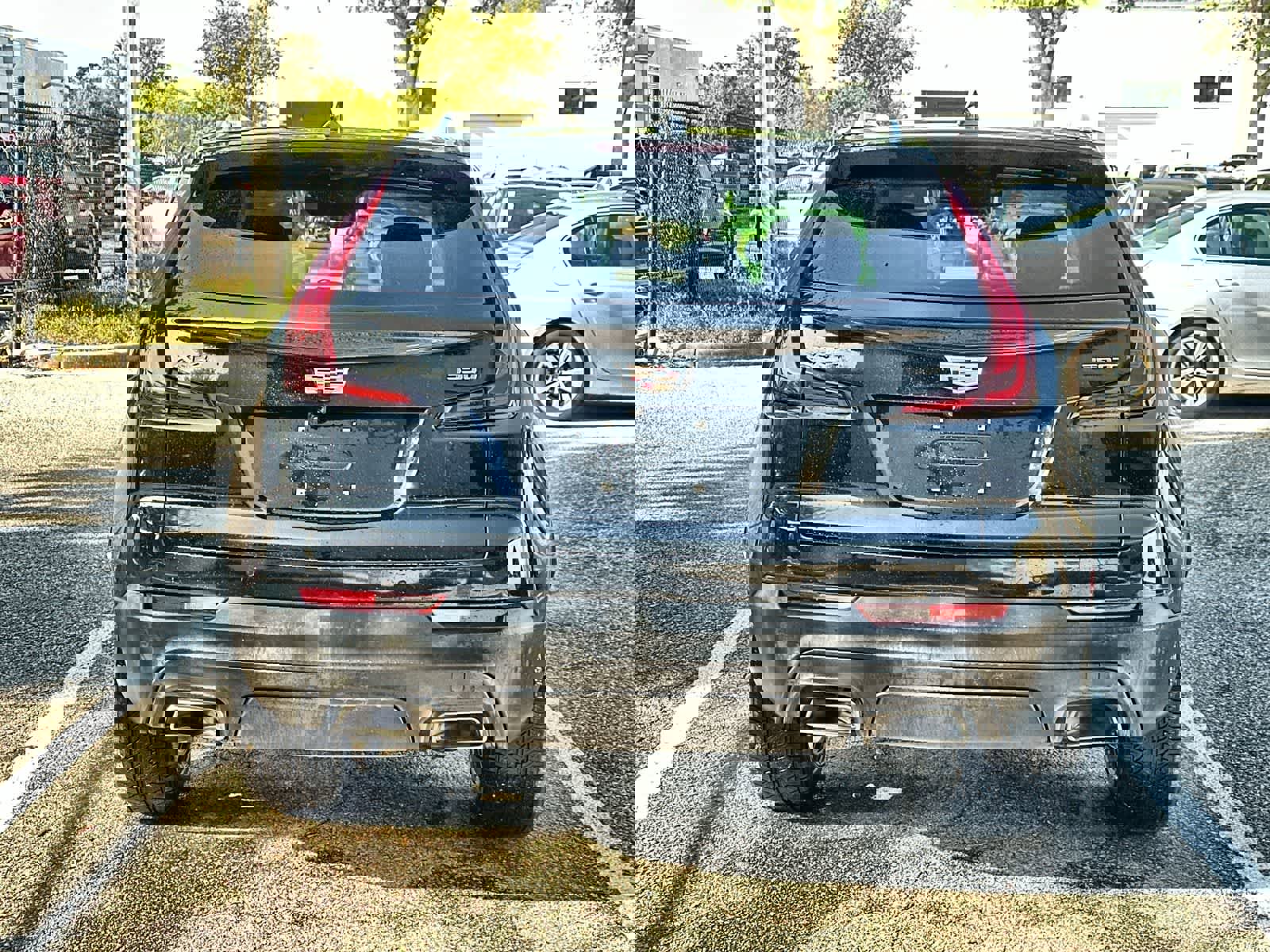 Used 2022 Cadillac XT4 Luxury w/ Driver Awareness Package image 7