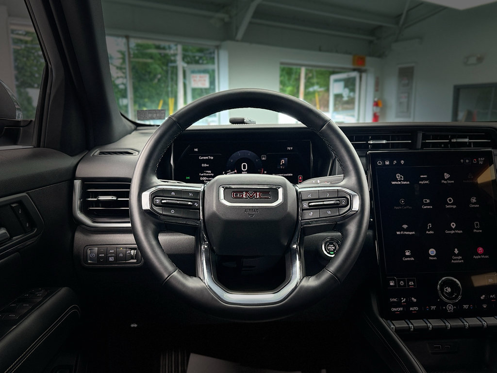 Used 2026 GMC Terrain Elevation w/ Elevation Premium Package AWD/4WD image 18