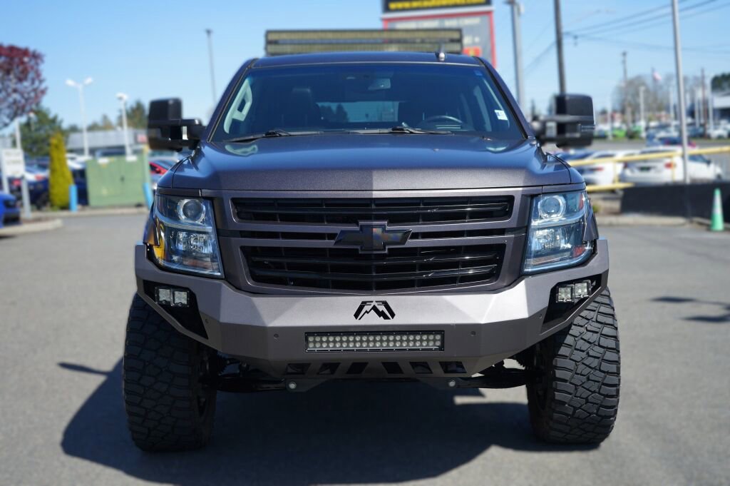 Used 2018 Chevrolet Suburban Premier AWD/4WD image 8